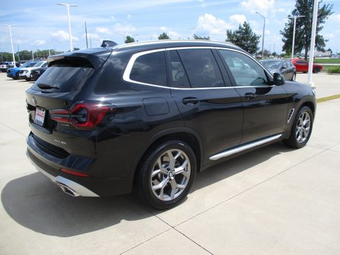 Used 2024 BMW X3 xDrive30i AWD/4WD image 6