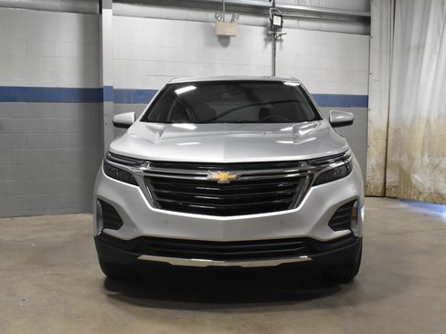Used 2022 Chevrolet Equinox LT w/ Driver Convenience Package FWD image 28