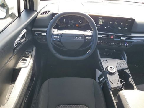 New 2026 Kia Sportage LX image 24