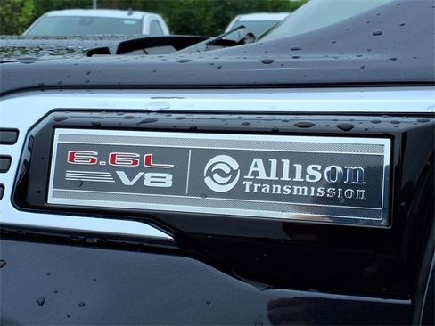 New 2025 GMC Sierra 2500 SLT w/ SLT Convenience Package image 10