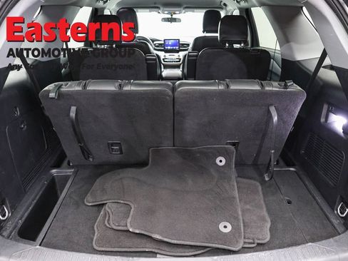 Used 2023 Ford Explorer XLT w/ Equipment Group 202A AWD/4WD image 9