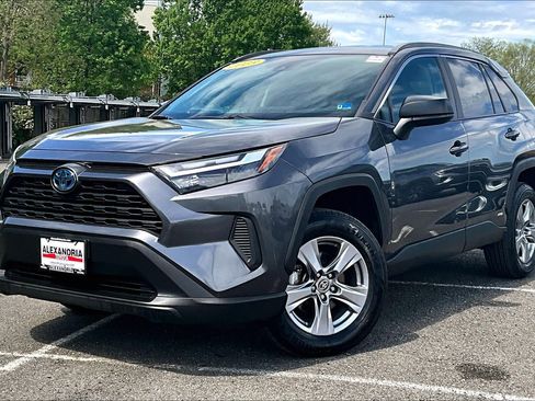 Used 2023 Toyota RAV4 LE image 1