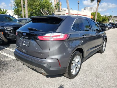 Used 2021 Ford Edge Titanium image 4