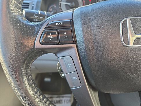 Used 2012 Honda Odyssey Touring Elite image 19