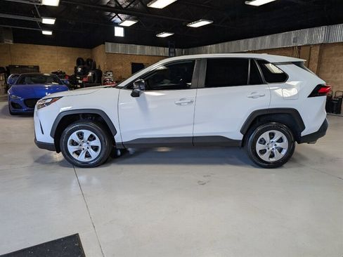 Used 2023 Toyota RAV4 LE AWD/4WD image 7