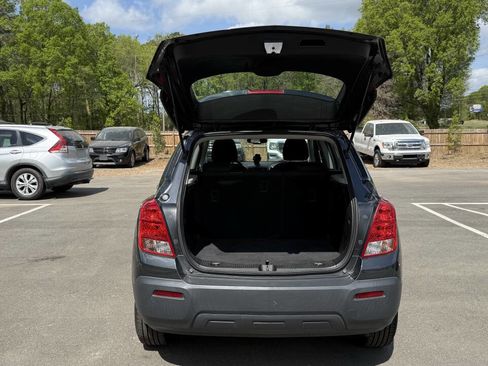 Used 2016 Chevrolet Trax LS image 10