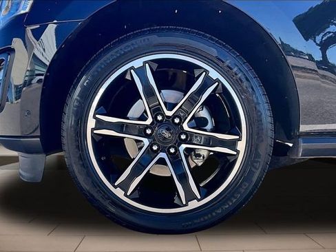 Used 2020 Ford Expedition Limited w/ Equipment Group 303A AWD/4WD image 9