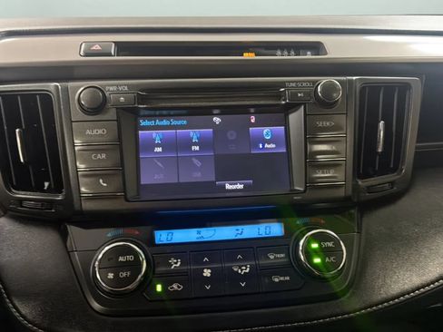 Used 2018 Toyota RAV4 XLE w/ All Weather Liner Package FWD image 13