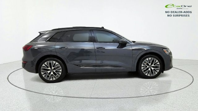 Used 2024 Audi Q8 e-tron Prestige w/ Prestige Package AWD/4WD image 9