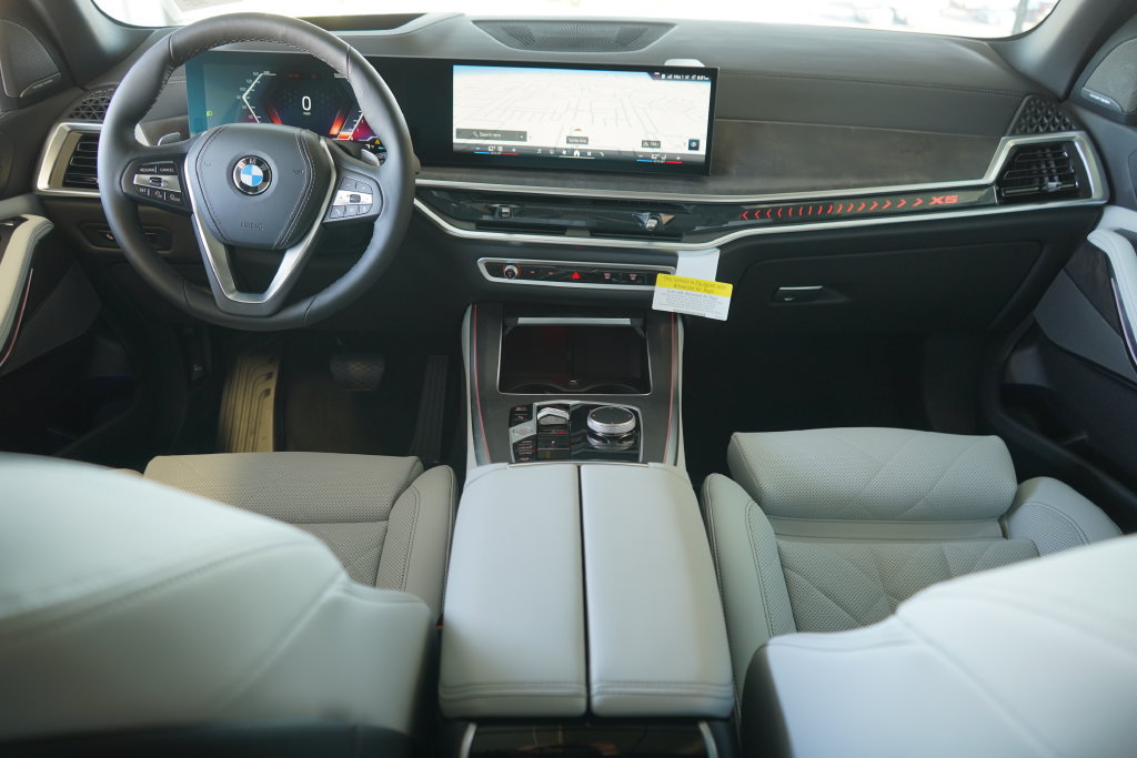 Used 2026 BMW X5 xDrive40i AWD/4WD image 14