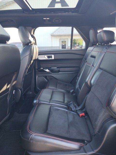 Used 2023 Ford Explorer ST-Line w/ Class IV Trailer Tow Package AWD/4WD image 19