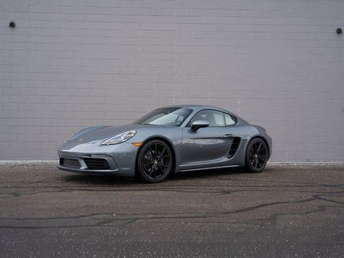 New 2025 Porsche 718 Cayman image 1
