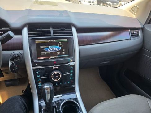 Used 2014 Ford Edge Limited FWD image 16
