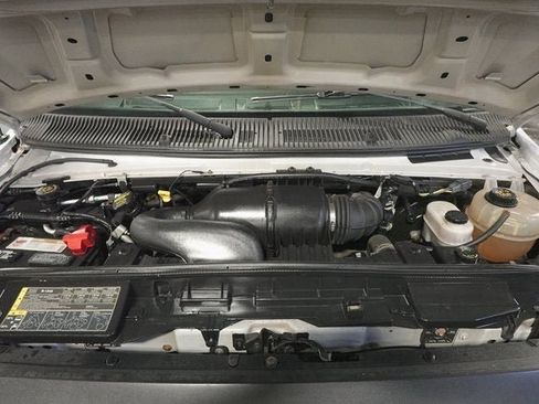 Used 2009 Ford E-350 and Econoline 350 Super Duty image 22