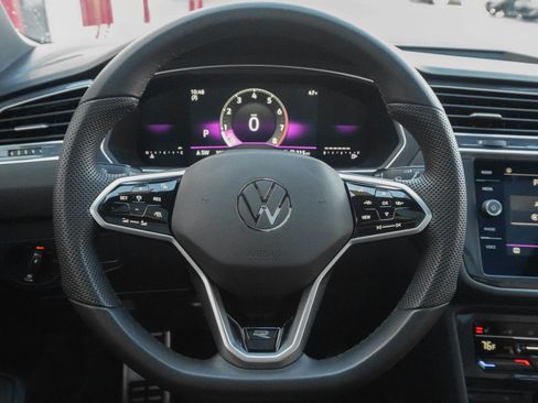 Used 2024 Volkswagen Tiguan SE R-Line image 13