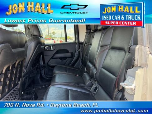 Used 2021 Jeep Gladiator Rubicon AWD/4WD image 18