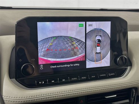 Used 2023 Nissan Rogue SL w/ SL Premium Package image 20