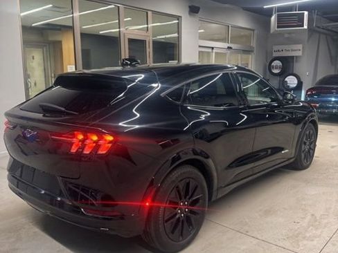 Used 2025 Ford Mustang Mach-E Premium w/ Sport Appearance Package image 5