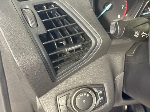 Used 2019 Ford Escape SEL FWD image 18