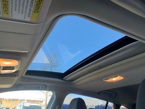 Certified 2025 Subaru Crosstrek 2.0i Premium image 16