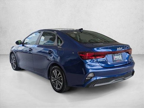 Used 2024 Kia Forte LXS w/ LXS Technology Package FWD image 8