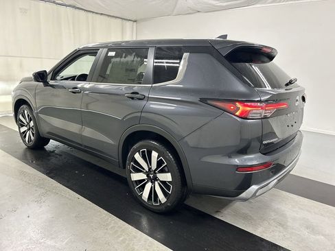 New 2026 Mitsubishi Outlander SE AWD/4WD image 7