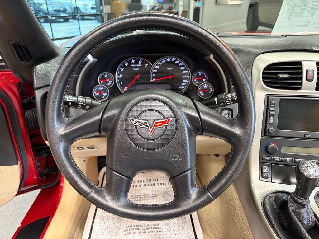 Used 2005 Chevrolet Corvette Coupe w/ Preferred Equipment Group RWD image 10