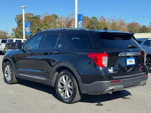 Used 2023 Ford Explorer Limited w/ Equipment Group 301A image 3