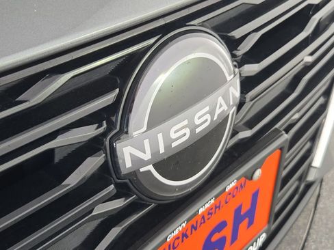 Used 2025 Nissan Altima 2.5 SV image 35