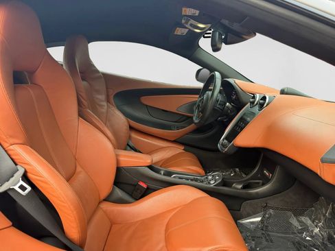 Used 2016 McLaren 570S Coupe RWD image 27