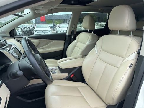 Used 2020 Nissan Murano SL w/ Moonroof Package AWD/4WD image 12