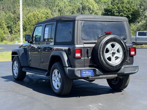 Used 2022 Jeep Wrangler Unlimited Sport S image 44