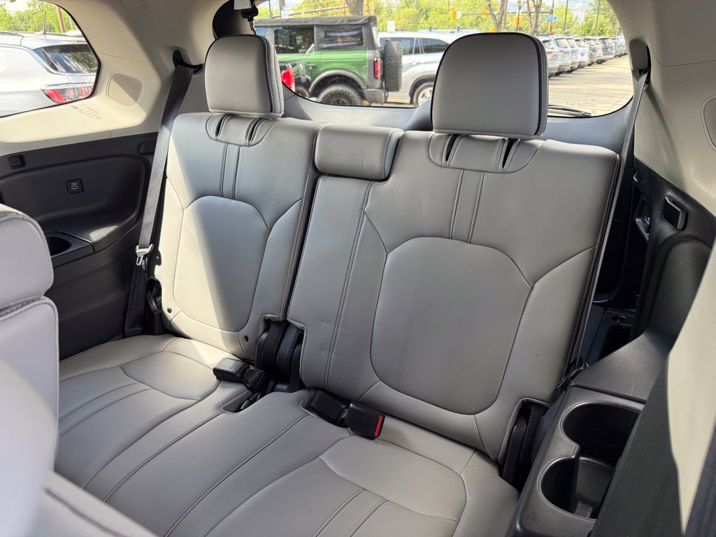 Used 2023 Honda Pilot Elite image 15