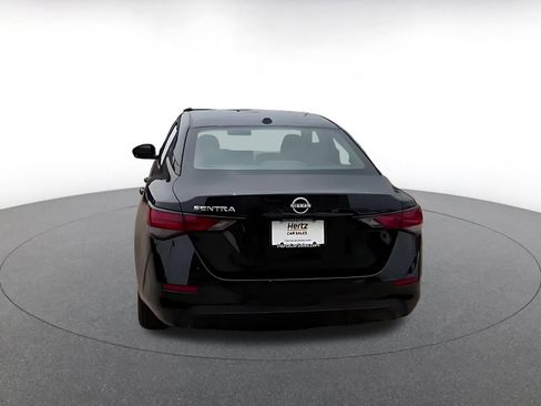 Used 2025 Nissan Sentra SV FWD image 11
