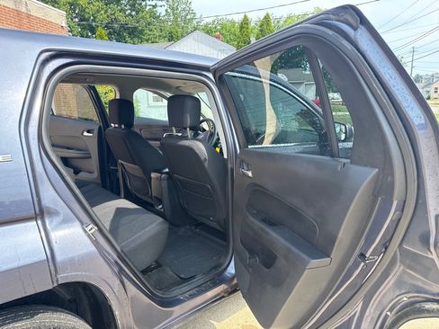 Used 2014 GMC Terrain SLE FWD image 13