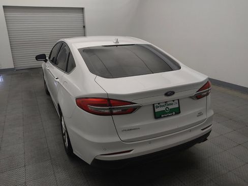 Used 2019 Ford Fusion SE FWD image 6