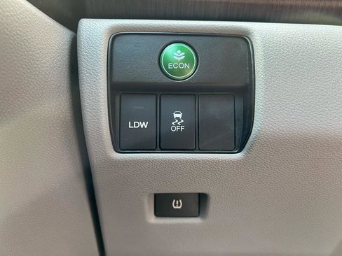 Used 2013 Honda Accord EX-L image 32