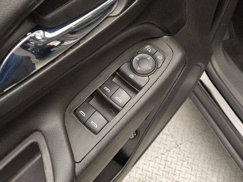 Used 2021 Chevrolet Equinox LT FWD image 27