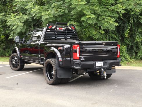 Used 2025 Ford F450 Platinum w/ FX4 Off-Road Package AWD/4WD image 7