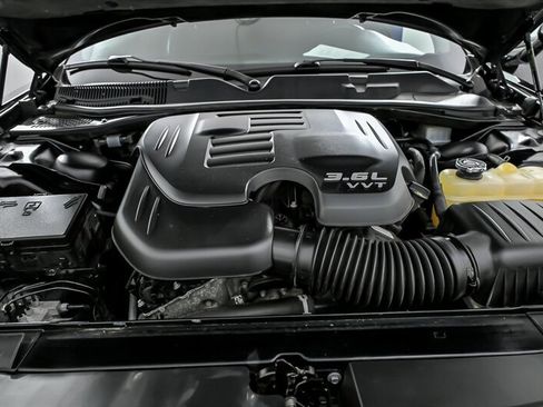 Used 2019 Dodge Challenger SXT AWD/4WD image 14