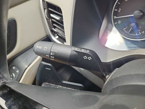 Used 2023 Nissan Rogue SL FWD image 29