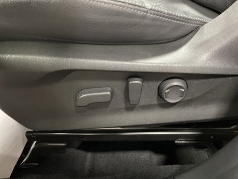 Used 2021 Subaru Forester Limited image 10