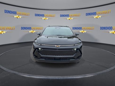 New 2026 Chevrolet Equinox EV LT image 6