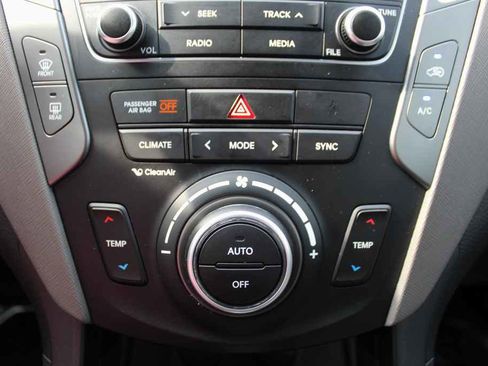 Used 2017 Hyundai Santa Fe Sport AWD/4WD image 22