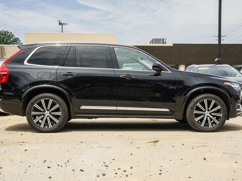 Used 2022 Volvo XC90 T6 Inscription w/ Climate Package image 3