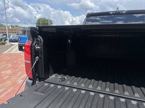 Used 2024 Toyota Tacoma TRD Off-Road AWD/4WD image 29