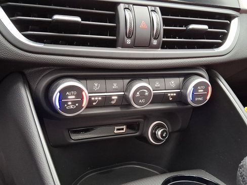 New 2026 Alfa Romeo Giulia AWD image 12