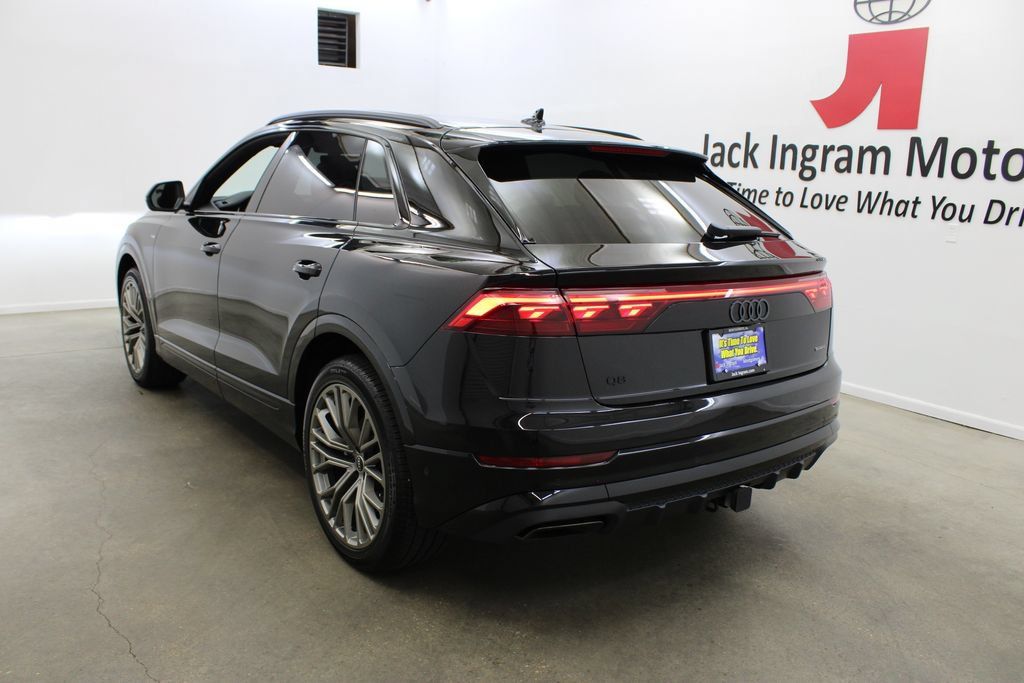 New 2027 Audi Q8 Prestige AWD/4WD image 3