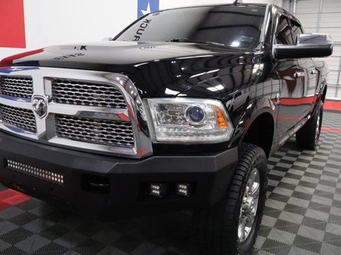 Used 2015 RAM 2500 Laramie w/ Convenience Group AWD/4WD image 4