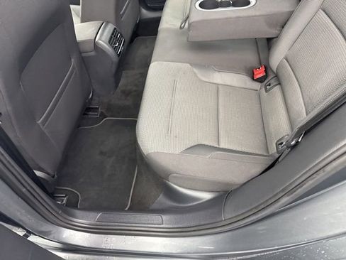 Used 2019 Volkswagen e-Golf SE w/ Driver Assistance Package image 35